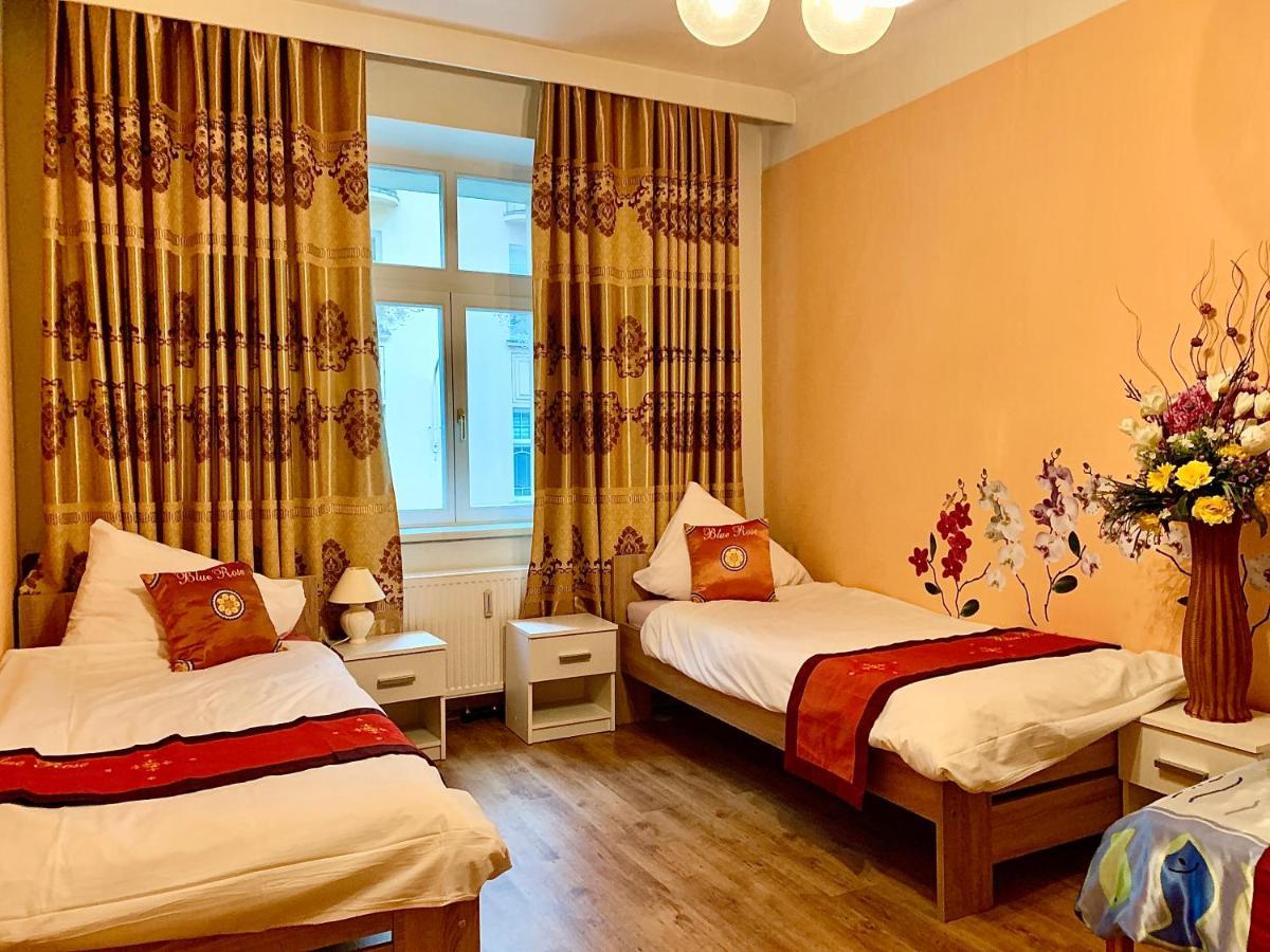 קרלובי וארי Blue Rose Apartman מראה חיצוני תמונה
